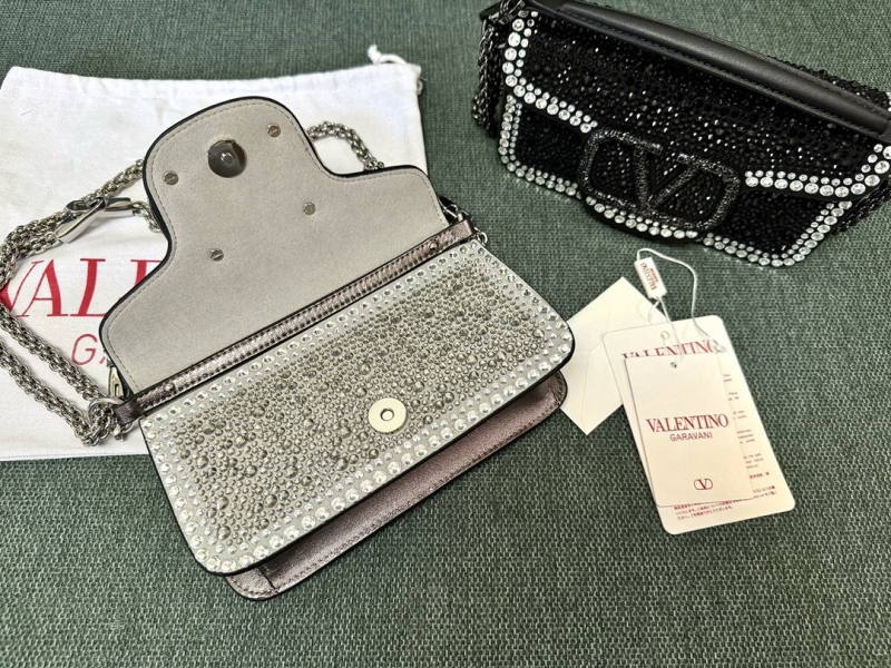 Va1e*ntin0 satchel bag